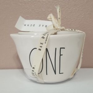 NWT Rae Dunn Measuring Cups